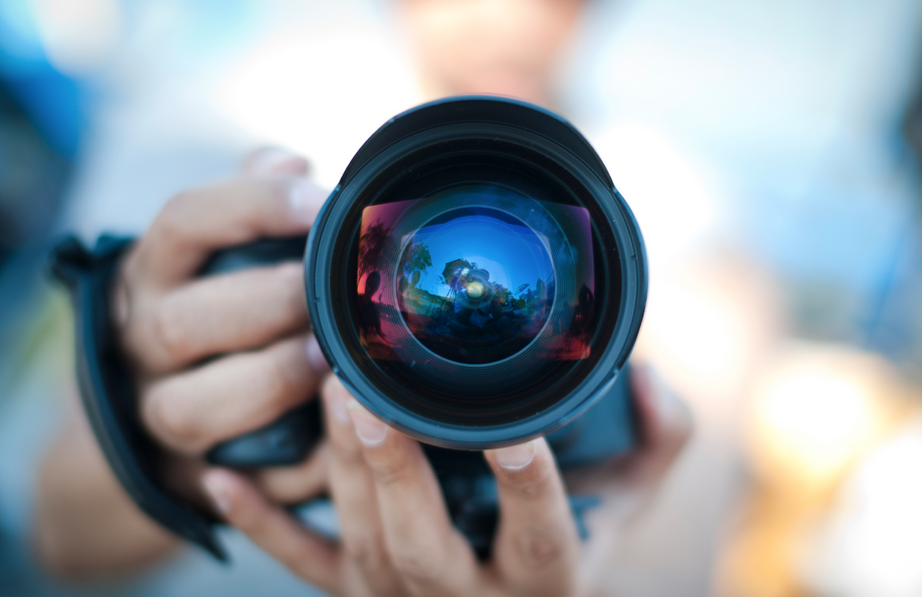 A picture is worth 1,000 words… What does your profile pic say about you?